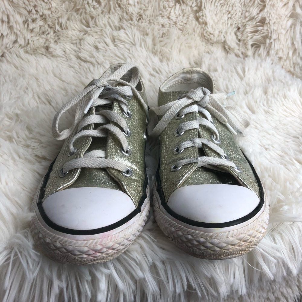 Converse Junior Gold Tone Rubber Sneakers size 1